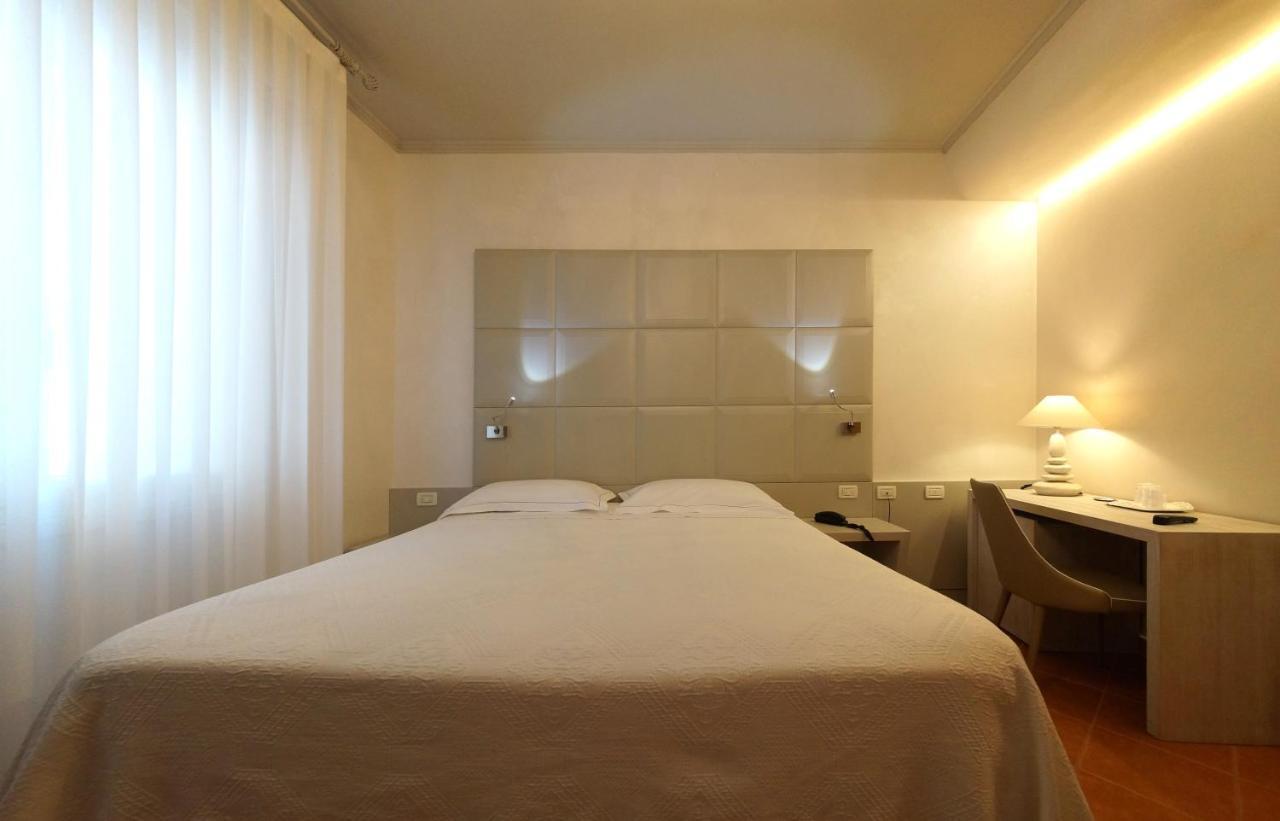 רג'ו אמיליה Albergo Morandi מראה חיצוני תמונה